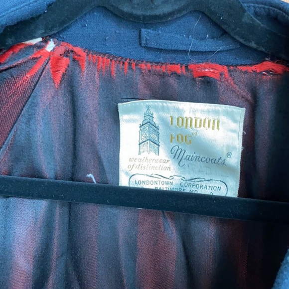 Men’s Vintage Navy London Fog overcoat. 2 front pockets. Sz 40 short - Picture 9 of 9